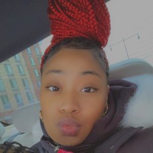 Meet your Posher, Crystal